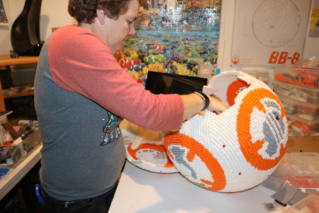 [Image: BB-8_First_Sphere_010_281024x68329.jpg]