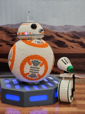 [Image: normal_D-O_and_BB-8.jpg]